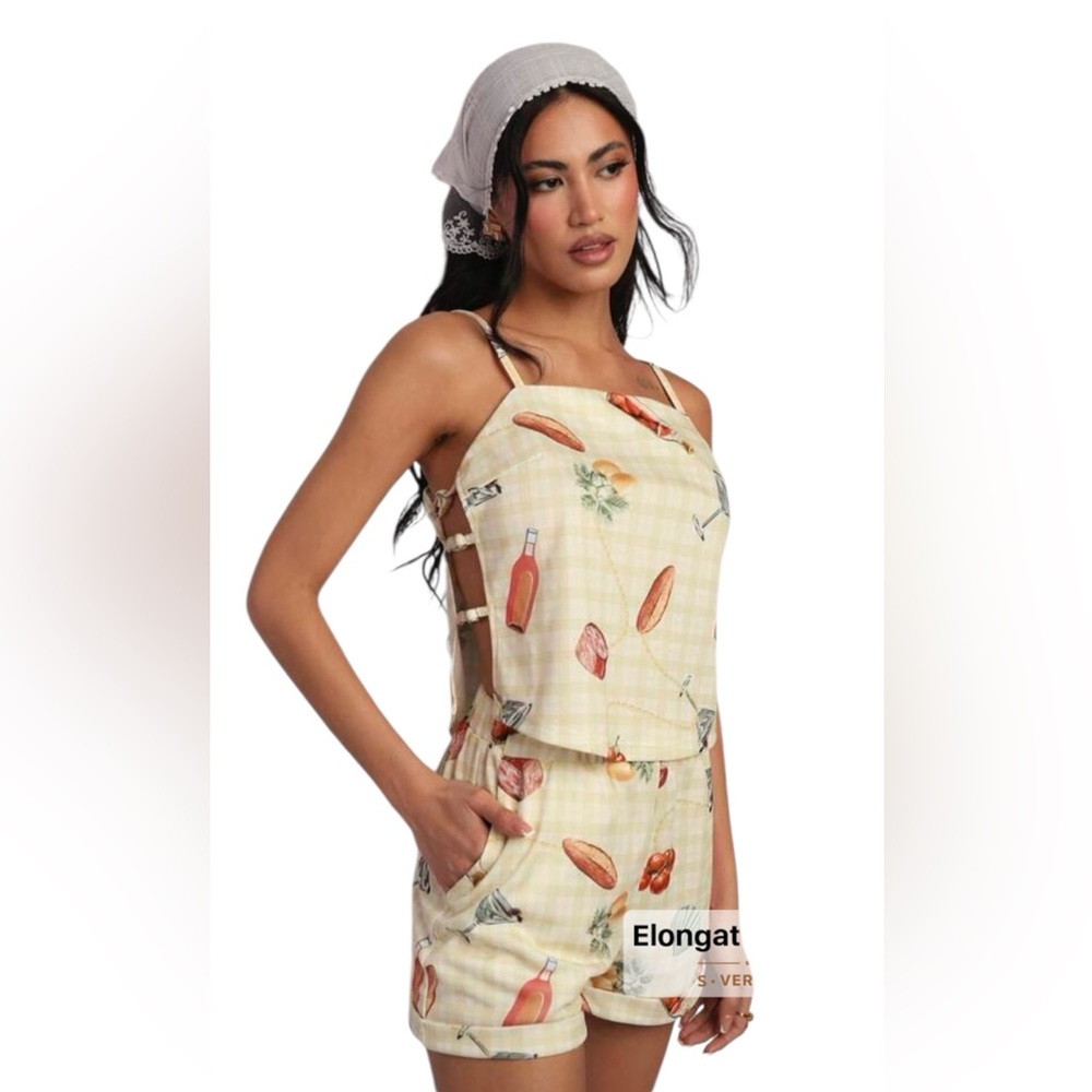 COSMINA 2pcs Women Food Print Side Hollow Camisole And Shorts Set